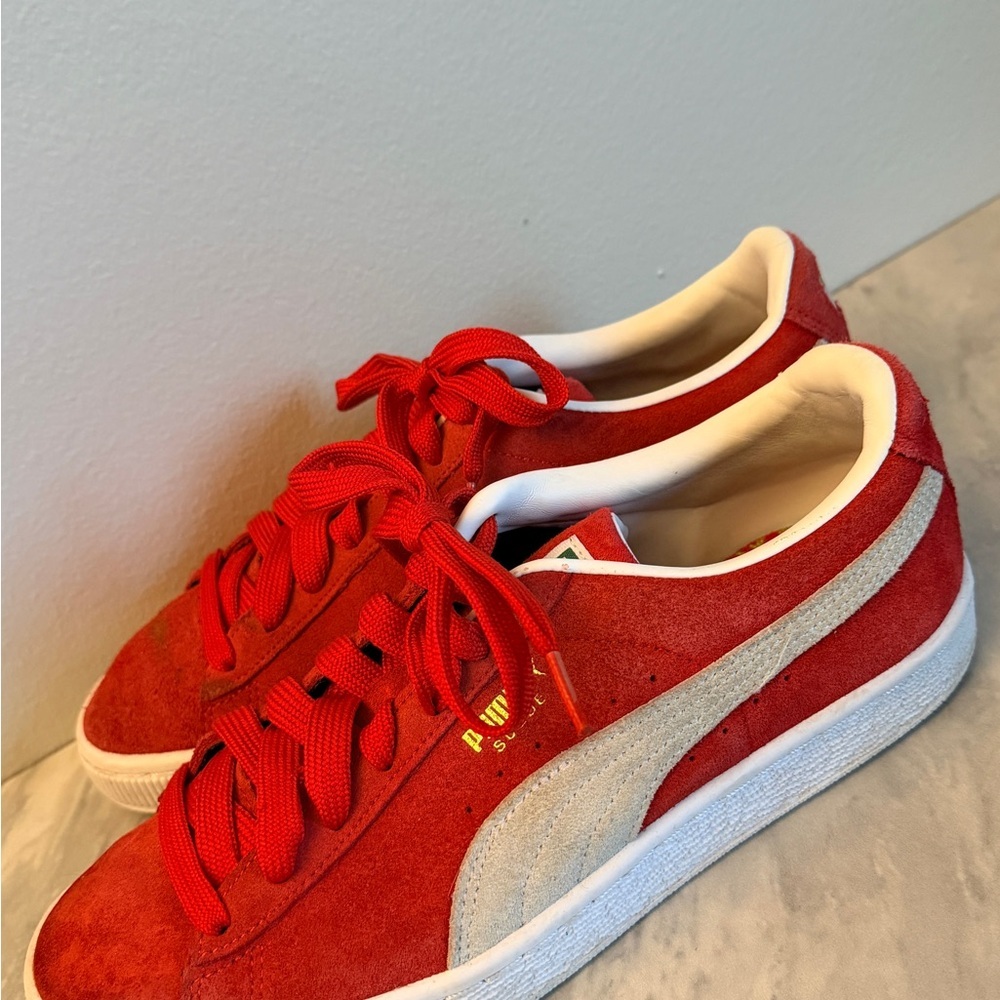 Puma Suede Classic Low-Top Sneakers – Red - Picture 2 of 7